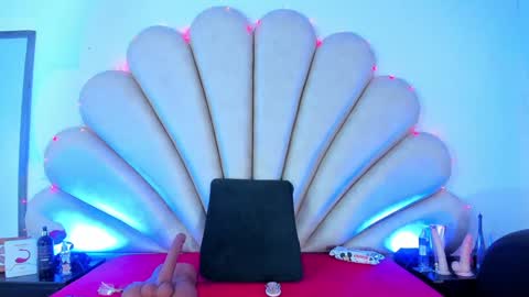 Snapshot of anna__spencer chatting on 01-26-25, 12:33 Anna online show from 01-26-25, 12:33