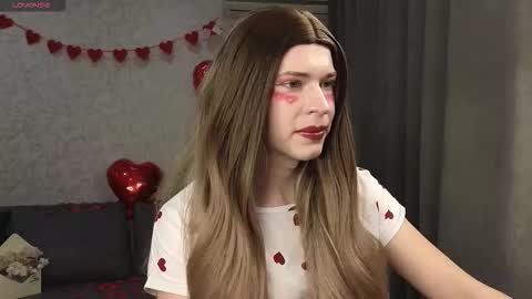 Snapshot of anna_inheart chatting on 02-14-26, 02:25 Anna online show from 02-14-26, 02:25