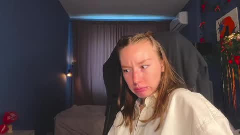 Anna online show from 04-18-26, 01:26