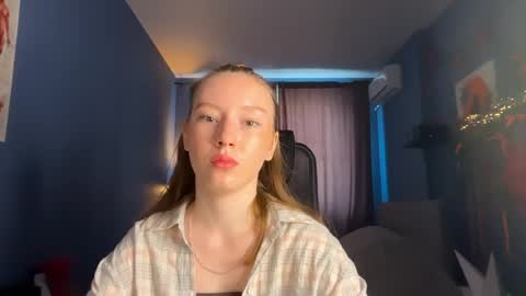 Snapshot of anna_kare chatting on 05-26-26, 10:22 Anna online show from 05-26-26, 10:22