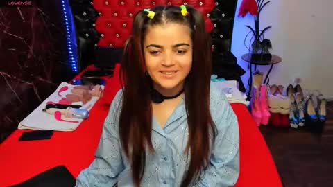 Snapshot of anna_lwice chatting on 09-29-25, 01:33 Ana online show from 09-29-25, 01:33