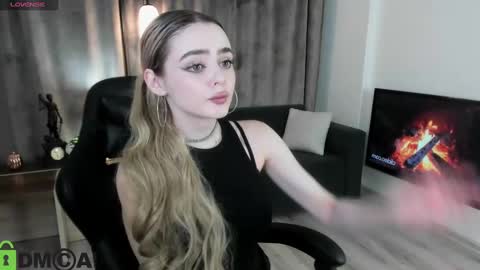 Anna online show from 12-11-24, 03:26