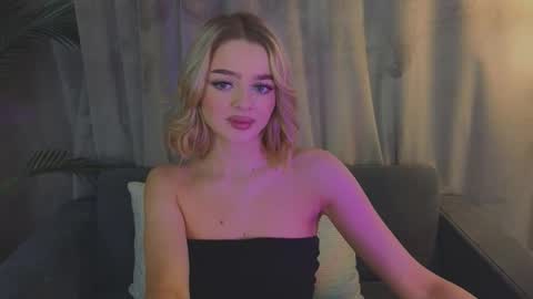 Anna online show from 11-18-25, 04:55