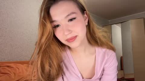 Snapshot of anna_raspberry chatting on 04-25-26, 03:42 Anne online show from 04-25-26, 03:42