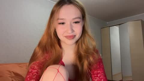 Snapshot of anna_raspberry chatting on 04-28-26, 06:02 Anne online show from 04-28-26, 06:02