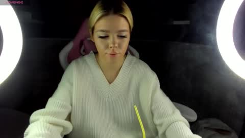 Anna online show from 12-18-25, 11:44