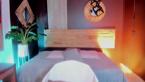 Anna online show from 02-15-26, 03:25