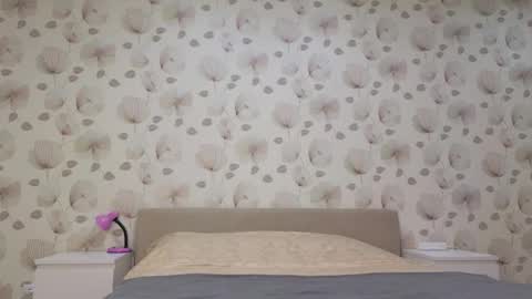 annabel_themoon online show from 09-30-25, 03:00