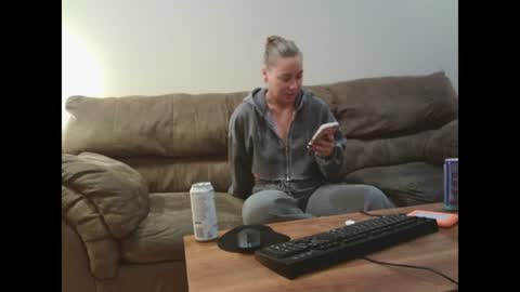 Snapshot of annabellemonroe69 chatting on 08-02-26, 02:21 annabellemonroe69 online show from 08-02-26, 02:21