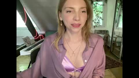 Snapshot of annadarko chatting on 06-19-26, 03:16 Anna Darko online show from 06-19-26, 03:16