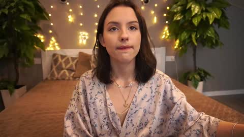 Snapshot of annaelys chatting on 01-07-25, 09:25 Anna online show from 01-07-25, 09:25