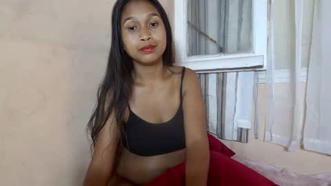 Snapshot of annah_maru chatting on 02-18-25, 06:15 Annah maru online show from 02-18-25, 06:15