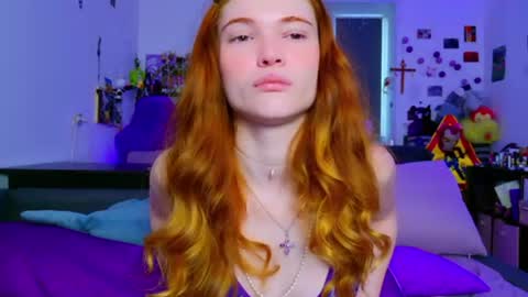 Snapshot of annakeenon chatting on 07-08-26, 05:34 Anna online show from 07-08-26, 05:34