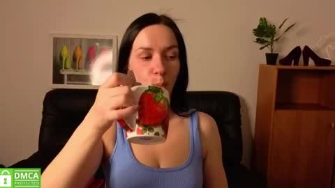Anna online show from 05-25-26, 05:24