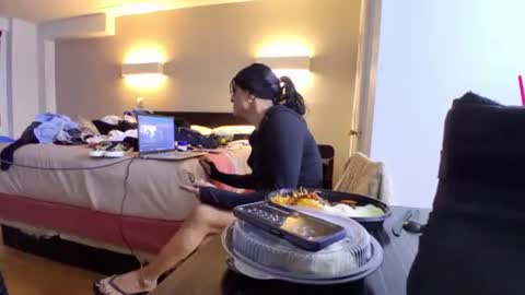 Anna Lee Cross online show from 03-23-26, 05:11