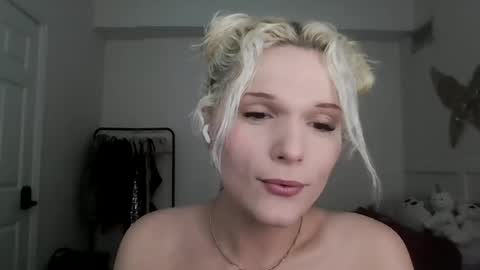 AnnaMarrie online show from 04-09-26, 07:41