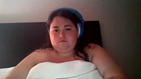 annaoftherealms online show from 06-22-26, 02:02