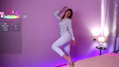 Snapshot of annasimonsj chatting on 06-06-26, 01:00 Anna online show from 06-06-26, 01:00