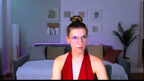 Snapshot of annathorne chatting on 06-25-26, 05:07 Im Anna online show from 06-25-26, 05:07
