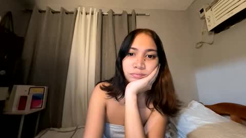 anne_chanelx online show from 04-13-26, 09:42