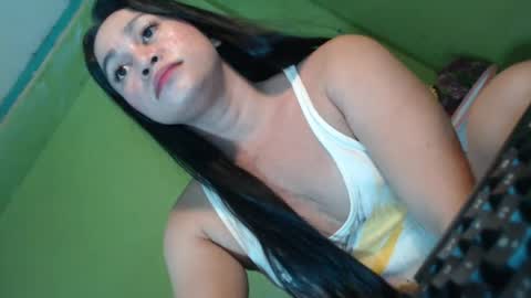 Snapshot of anne_hotaway chatting on 06-27-26, 12:04 anne_hotaway online show from 06-27-26, 12:04