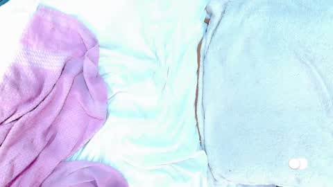 Snapshot of anne_julienne chatting on 12-24-24, 02:22 online show from 12-24-24, 02:22