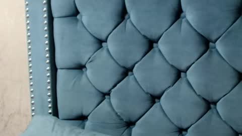 Snapshot of anne_julienne chatting on 09-14-25, 12:21 online show from 09-14-25, 12:21