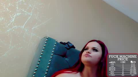 Snapshot of anne_julienne chatting on 11-22-25, 01:59 online show from 11-22-25, 01:59