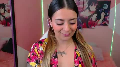 Snapshot of anne_lennon_ chatting on 01-25-25, 09:14 Anne online show from 01-25-25, 09:14