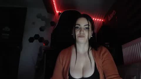 annebellee69 online show from 12-17-24, 12:45