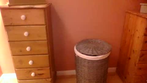 Snapshot of annecharlie chatting on 09-15-25, 06:35 annecharlie online show from 09-15-25, 06:35