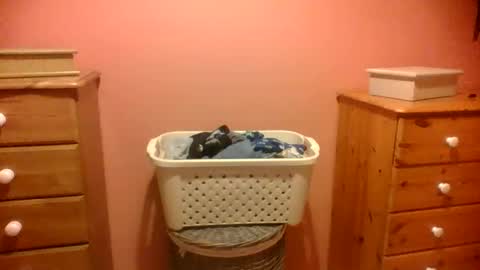 Snapshot of annecharlie chatting on 11-06-25, 08:15 annecharlie online show from 11-06-25, 08:15