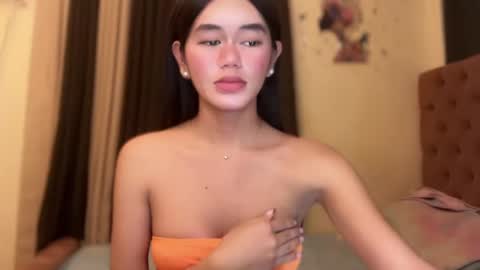 Snapshot of annedee_ chatting on 12-23-24, 12:14 Kim online show from 12-23-24, 12:14