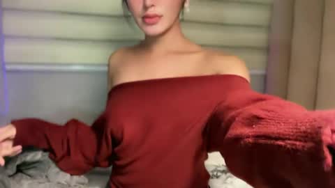 Kim online show from 12-15-25, 08:29