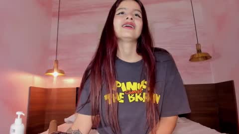 Anne online show from 02-06-25, 02:37