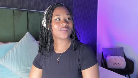 Snapshot of anneth__m chatting on 12-11-24, 07:57 Anneth online show from 12-11-24, 07:57