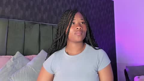 Snapshot of anneth__m chatting on 12-14-24, 07:46 Anneth online show from 12-14-24, 07:46