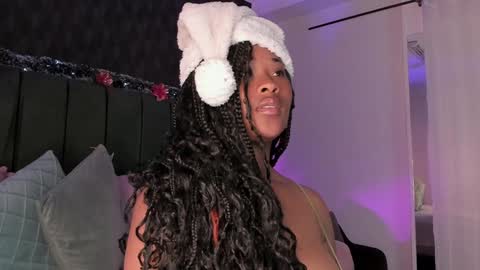 Snapshot of anneth__m chatting on 12-24-24, 06:17 Anneth online show from 12-24-24, 06:17