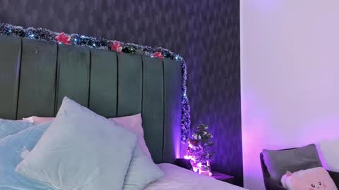 Snapshot of anneth__m chatting on 12-31-24, 07:29 Anneth online show from 12-31-24, 07:29