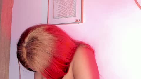 Snapshot of anneth__m chatting on 01-16-25, 10:44 Anneth online show from 01-16-25, 10:44