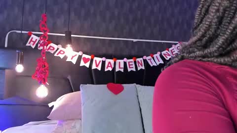 Snapshot of anneth__m chatting on 02-14-25, 07:54 Anneth online show from 02-14-25, 07:54