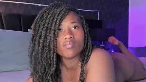 Snapshot of anneth__m chatting on 02-19-25, 11:14 Anneth online show from 02-19-25, 11:14