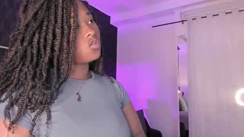 Snapshot of anneth__m chatting on 02-22-25, 07:36 Anneth online show from 02-22-25, 07:36