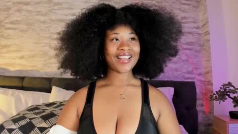 Snapshot of anneth__m chatting on 09-11-25, 07:47 Anneth online show from 09-11-25, 07:47