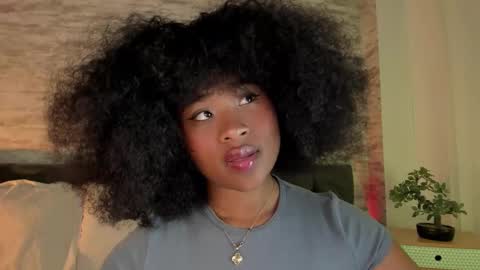 Snapshot of anneth__m chatting on 09-23-25, 07:50 Anneth online show from 09-23-25, 07:50