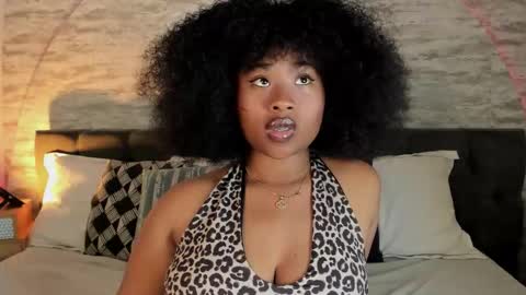 Snapshot of anneth__m chatting on 10-07-25, 07:55 Anneth online show from 10-07-25, 07:55