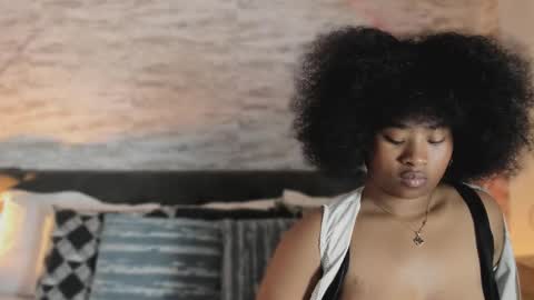 Snapshot of anneth__m chatting on 11-04-25, 07:35 Anneth online show from 11-04-25, 07:35