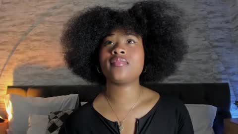 Snapshot of anneth__m chatting on 11-29-25, 07:39 Anneth online show from 11-29-25, 07:39