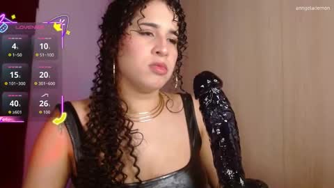 ANGEL  independent model  online show from 09-30-25, 04:17