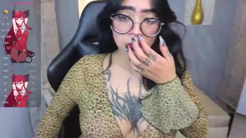 Snapshot of anni_acker_b chatting on 01-11-26, 01:16 Anni acker b online show from 01-11-26, 01:16